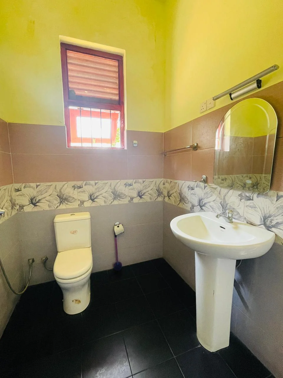 Non-A/C Rooms photo 13