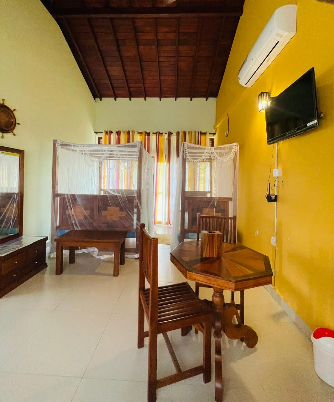 VIP Rooms photo 8