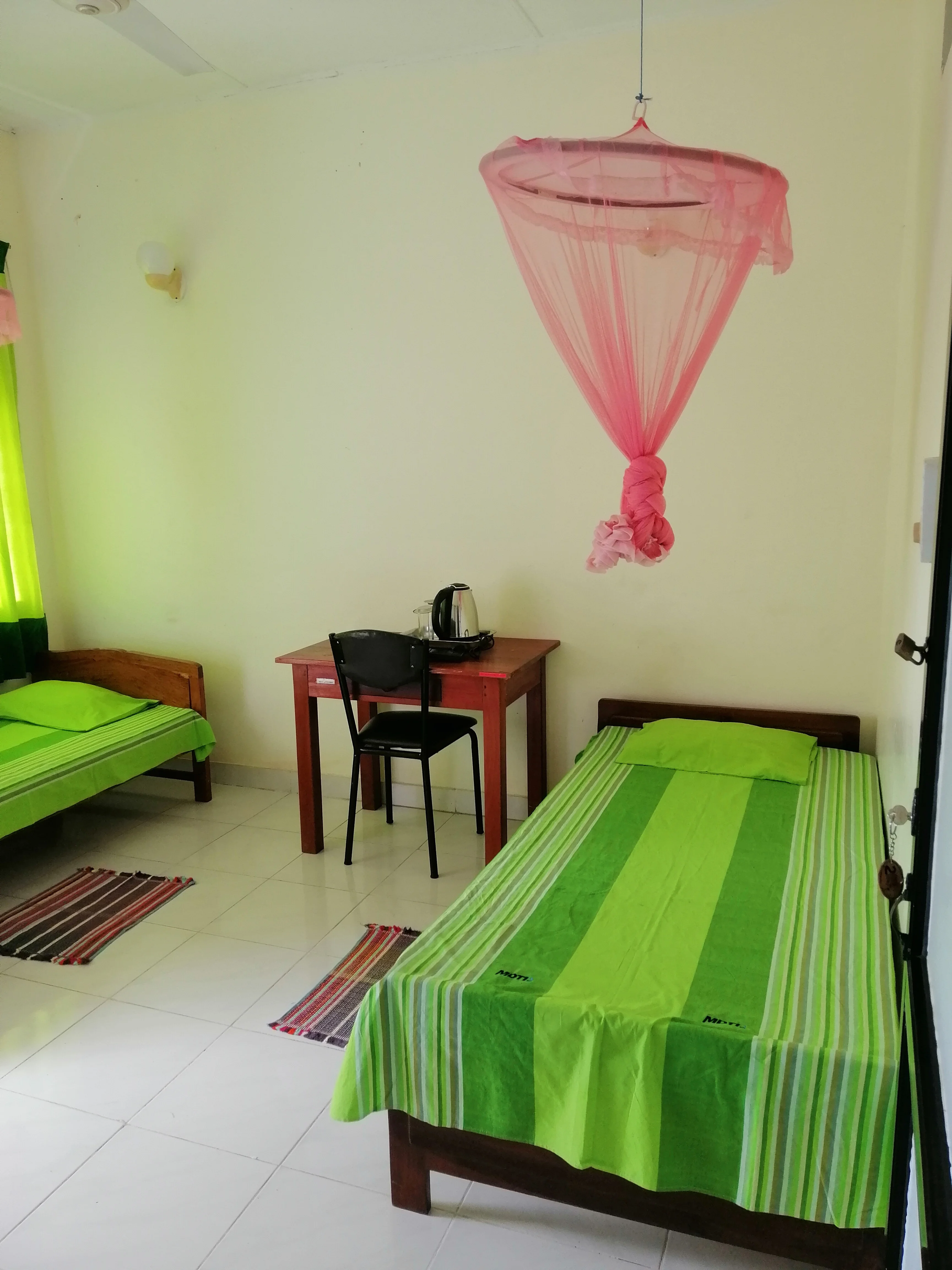 Wakwella AC & Non-AC Rooms photo 2